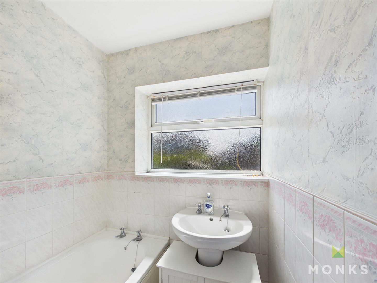 11 Walnut Drive, Shrewsbury, SY1 3SQ For Sale